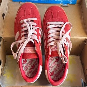 Adidas Scarlet and Pink laces Handball Spezial